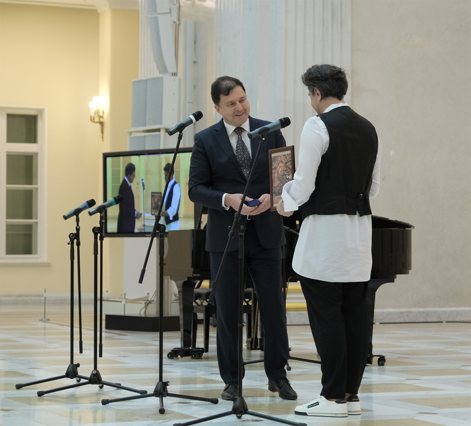подарки от Президентской библиотеки