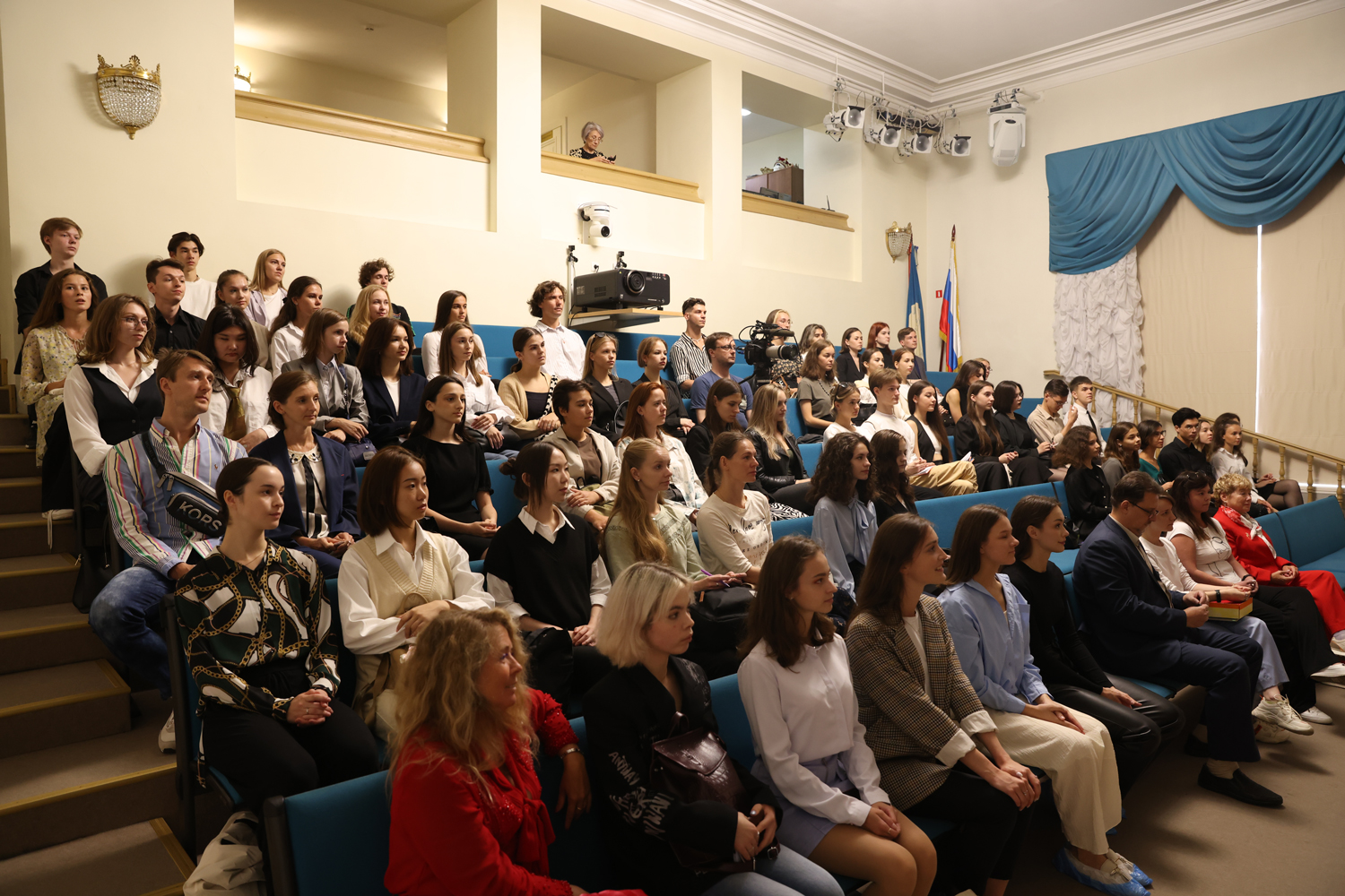 Студенты-первокурсники
