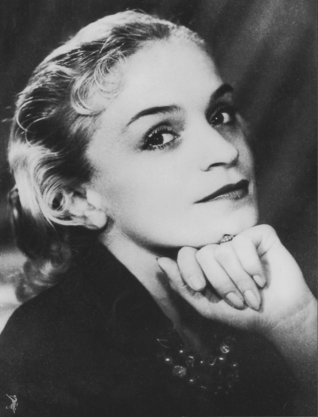 Людмила Сафронова